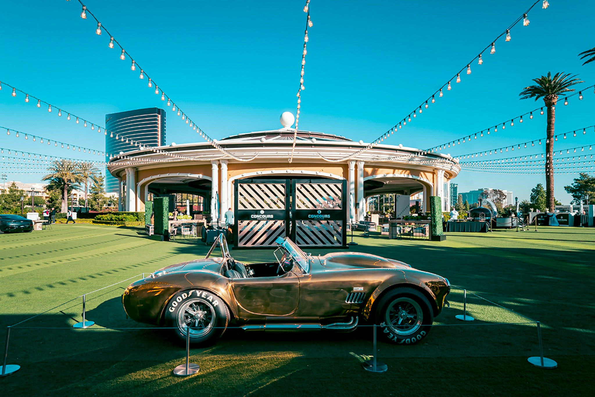 1965 Shelby Cobra made of copper - Concours Las Vegas 2023